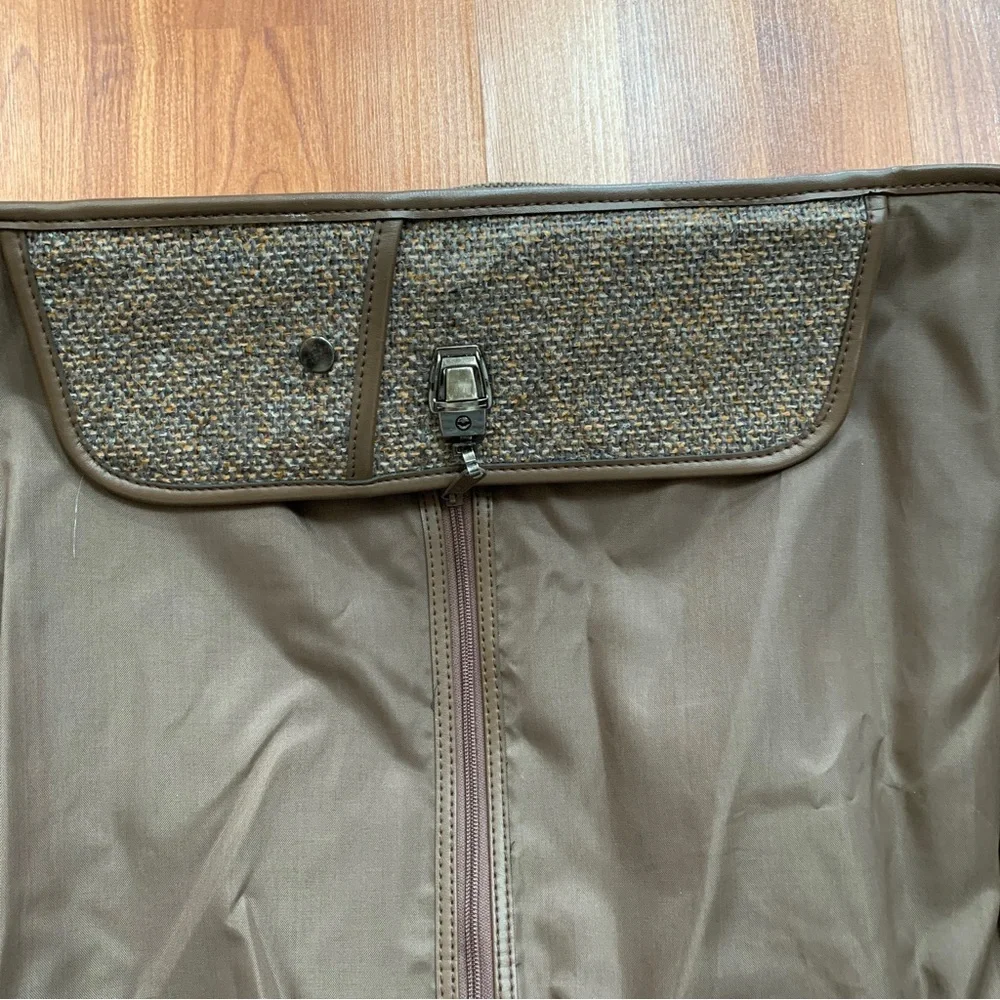 Frontier suit carrier luggage bag